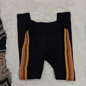 Ensmbl black high rise athletic leggings w/ side stripes sz small
